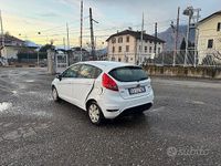 Usata Ford Fiesta 95 CV (69 kW) 2010 Bianco Utilitaria