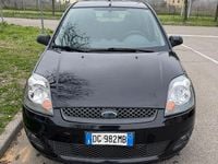 Usata Ford Fiesta Titanium 67 CV (49 kW) 2007 Nero Utilitaria