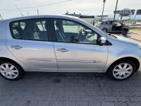 Usata Renault Clio II 75 CV (55 kW) 2011 Berlina