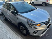 usata Renault Captur plug in hybrid 2021