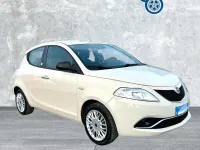 Usata Lancia Ypsilon Gold 69 CV (50 kW) 2016 Utilitaria