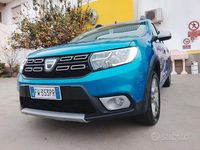 Usata Dacia Sandero Stepway 95 CV (69 kW) 2019 Blu SUV