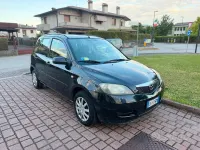 Usata Mazda 2 68 CV (50 kW) 2003 Nero Utilitaria