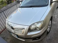 Usata Toyota Avensis 126 CV (92 kW) 2008 Argento Station wagon