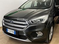 Usata Ford Kuga Titanium 120 CV (88 kW) 2018 Verde SUV