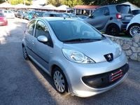 Usata Peugeot 107 68 CV (50 kW) 2005 Argento Utilitaria