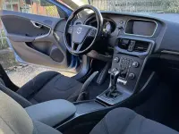 Usata Volvo V40 Momentum 150 CV (110 kW) 2015 Berlina