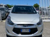 Usata Hyundai ix20 Comfort 90 CV (66 kW) 2013 Grigio Utilitaria