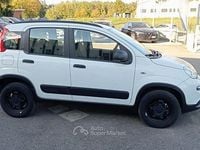 Usata Fiat Panda 4x4 S 84 CV (61 kW) 2019 Bianco Utilitaria