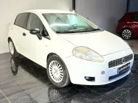 Usata Fiat Grande Punto Dynamic 75 CV (55 kW) 2009 Bianco Utilitaria