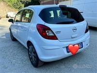 Usata Opel Corsa Edition 85 CV (62 kW) 2010 Bianco Utilitaria