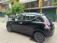 Usata Lancia Ypsilon Gold 69 CV (50 kW) 2021 Utilitaria