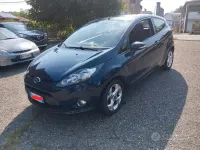 Usata Ford Fiesta 60 CV (44 kW) 2011 Bluazzurro Berlina