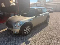 Usata Mini Cooper D 109 CV (80 kW) 2009 Giallo Utilitaria