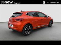 Usata Renault Clio V Intens 100 CV (73 kW) 2022 Arancione Berlina