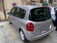 Usata Renault Modus 2009 Grigio Monovolume