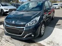 Usata Peugeot 208 Allure 82 CV (60 kW) 2017 Nero Utilitaria