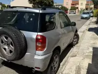 Second-hand Toyota RAV4 128 CP (94 kW) 2001 Gri SUV