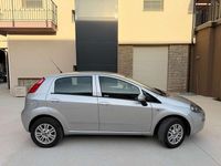 Usata Fiat Punto Lounge 77 CV (56 kW) 2016 Argento Berlina