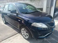 Usata Lancia Ypsilon 69 CV (50 kW) 2016 Blu Utilitaria