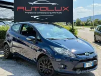 Usata Ford Fiesta 68 CV (50 kW) 2010 Blu Berlina
