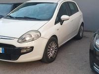 Usata Fiat Grande Punto 65 CV (47 kW) 2011 Bianco Utilitaria