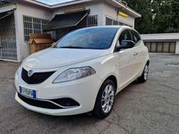 Usata Lancia Ypsilon Silver 69 CV (50 kW) 2017 Bianco Utilitaria