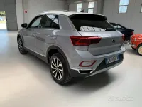 Usata VW T-Roc Style 150 CV (110 kW) 2023 Grigio SUV