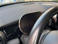 Begagnad Mini ONE Essential 75 HK (55 kW) 2022 Grå Halvkombi