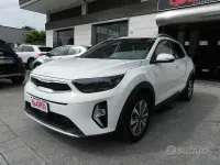 Usata Kia Stonic Style 84 CV (61 kW) 2024 Bianco SUV