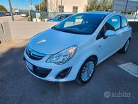 Usata Opel Corsa 85 CV (62 kW) 2011 Bianco Utilitaria