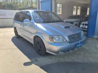Usata Kia Carnival EX 144 CV (105 kW) 2002 Argento met. Monovolume
