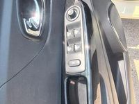Usata Renault Captur Intens 90 CV (66 kW) 2017 Beige SUV
