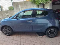 Usata Lancia Ypsilon Silver 69 CV (50 kW) 2023 Bluazzurro Utilitaria