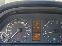 Gebraucht Mercedes A160 Style 95 PS (69 kW) 2012 Silber Van / Kleinbus