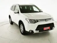 Usata Mitsubishi Outlander Instyle 150 CV (110 kW) 2015 Bianco SUV