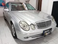 Usata Mercedes E280 Elegance 177 CV (130 kW) 2006 Grigio Berlina