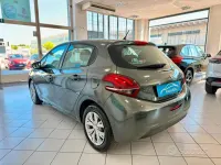 Usata Peugeot 208 Allure 75 CV (55 kW) 2017 Grigio Utilitaria