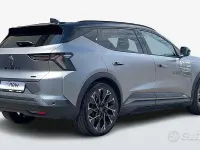 Usata Renault Scenic E-Tech Iconic 2024 Grigio SUV