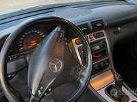 Usata Mercedes C220 143 CV (105 kW) 2001 Grigio Coupé