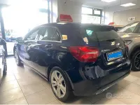 Usata Mercedes A180 109 CV (80 kW) 2016 Blu Utilitaria