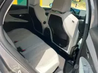 Usata Peugeot 3008 92 CV (67 kW) 2019 Grigio SUV