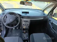 Usata Opel Meriva Cosmo 101 CV (74 kW) 2005 Nero Monovolume