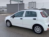 Usata Fiat Punto Evo Dynamic 75 CV (55 kW) 2011 Bianco Utilitaria