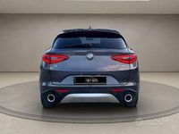 Usata Alfa Romeo Stelvio Executive 210 CV (154 kW) 2017 Grigio SUV