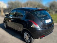 Usata Lancia Ypsilon 95 CV (69 kW) 2018 Nero Utilitaria