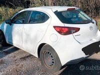 Usata Mazda 2 90 CV (66 kW) 2020 Bianco Berlina