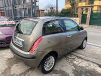 Usata Lancia Ypsilon 69 CV (50 kW) 2006 Grigio Utilitaria