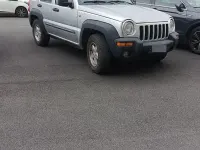 Usata Jeep Cherokee 163 CV (119 kW) 2004 Grigio SUV