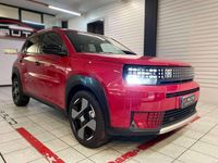 Usata Fiat Grande Panda La Prima 101 CV (74 kW) 2025 Rosso Utilitaria